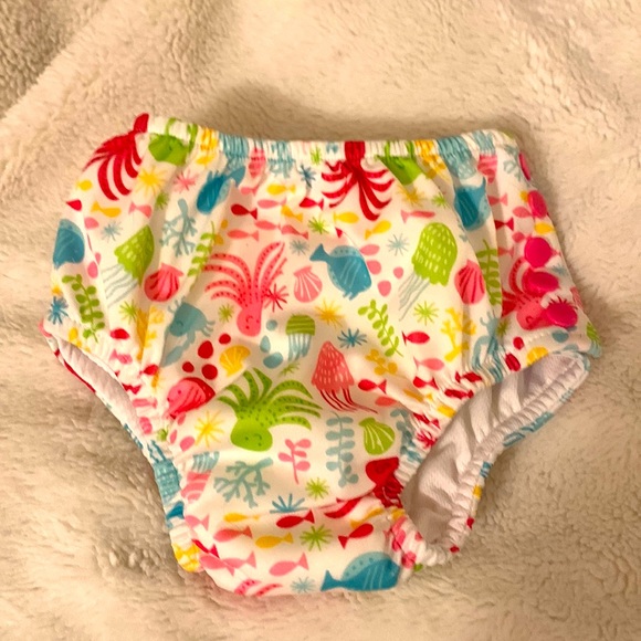 Size 3T swim diapers - Picture 1 of 5